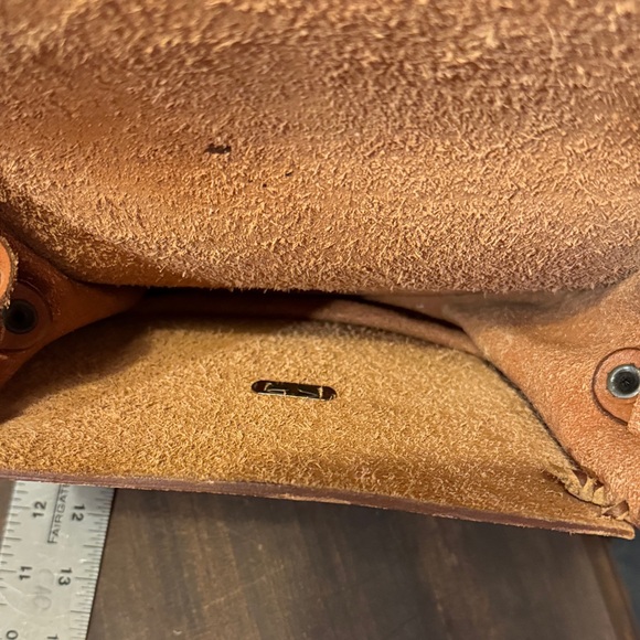 Handcrafted Floral Leather Crossbody Bag - Picture 5 of 5